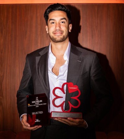 900x1046 MichaelNeedham 