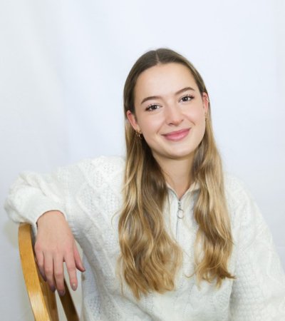 900x1046 Sophia Barron 