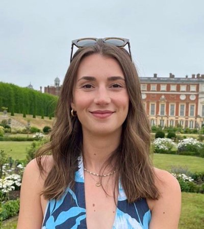 900x1046 ZoeHalford 