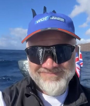 900x1046 Ollie Phillips3 