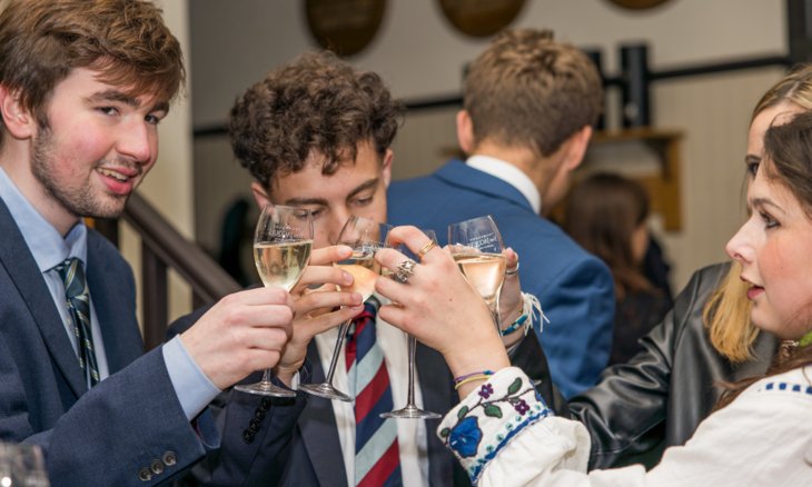  900x1200 ScotlandDinner  