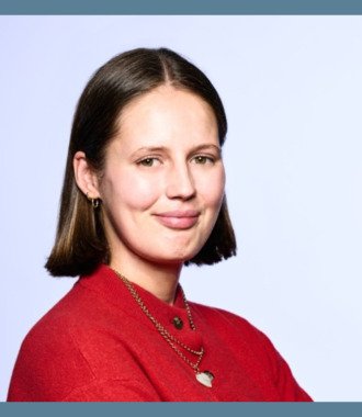  900x1046 BellaSoames  