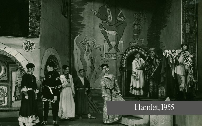  1200x755 Hamlet 1955  